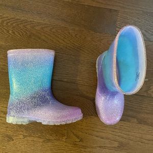 Girls sparkle rain boots, light up, size 11.